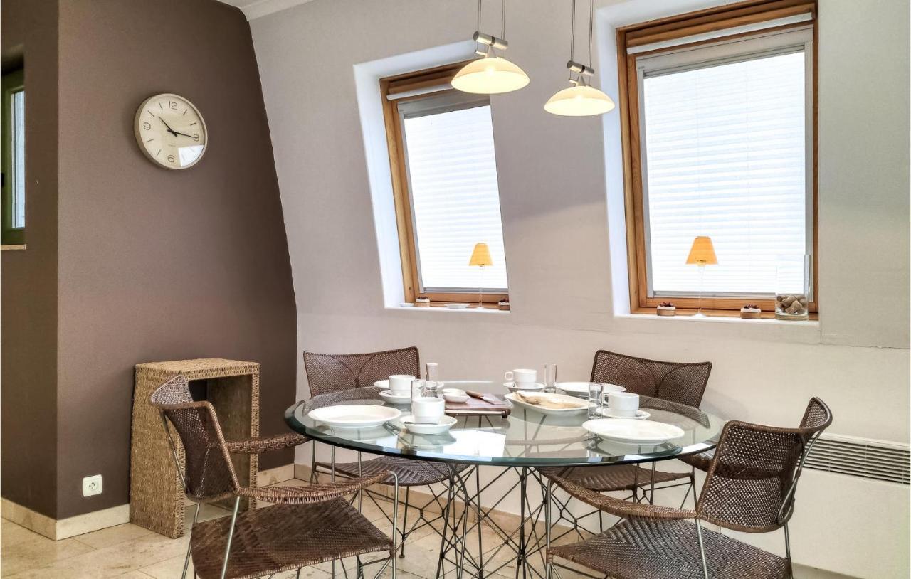 Nice Apartment In Bredene With Kitchen ภายนอก รูปภาพ